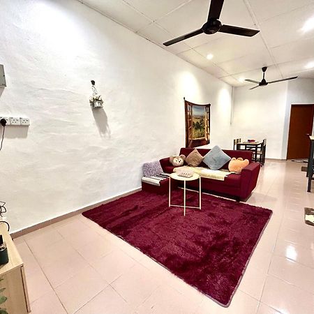 Cozy 255 Entire 3 Bedroom House At Alma 메르타잠 외부 사진