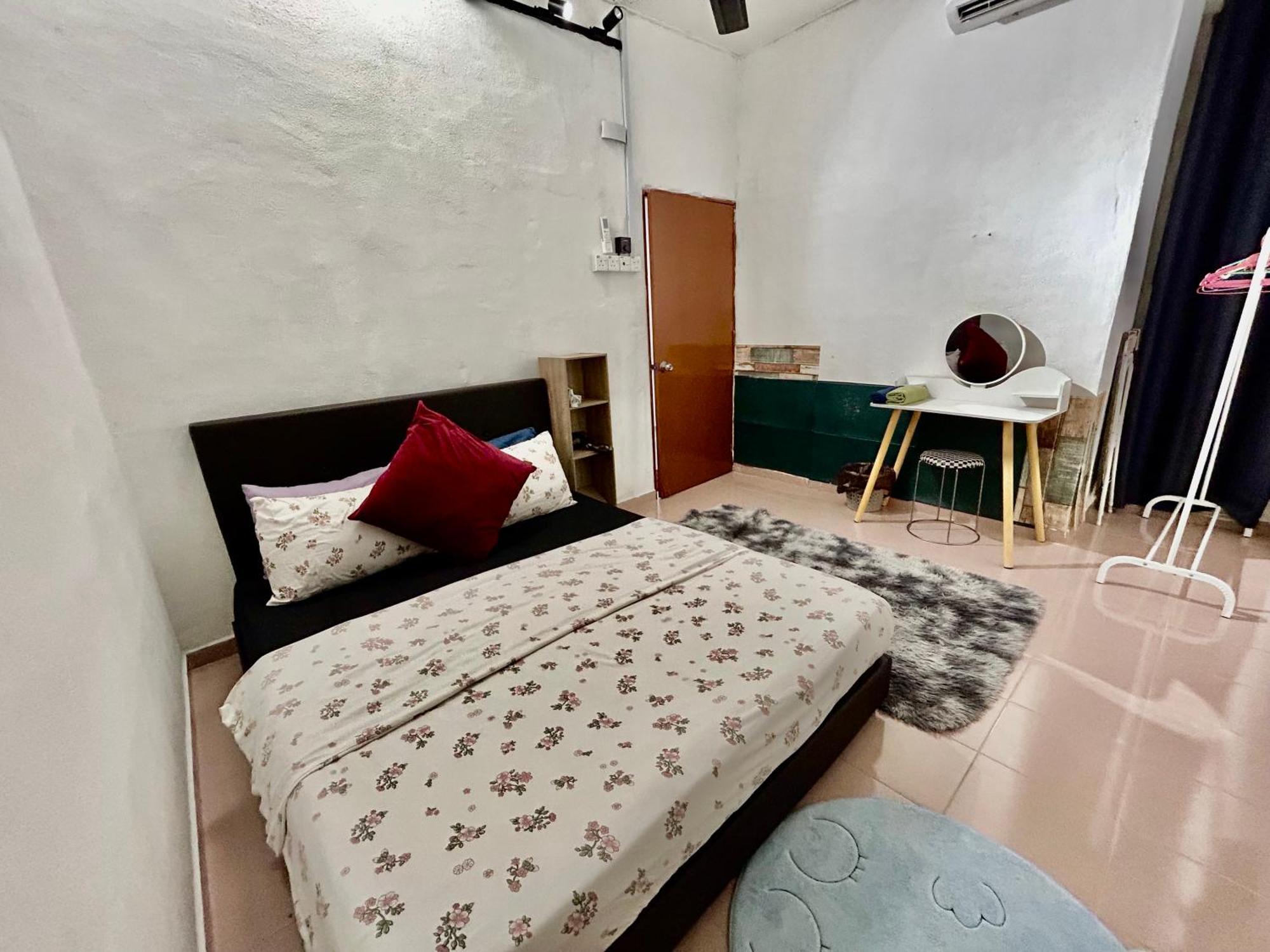 Cozy 255 Entire 3 Bedroom House At Alma 메르타잠 외부 사진